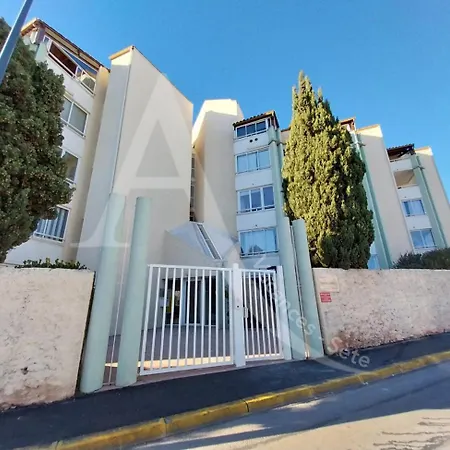 Quartier 1 Parking Climatisation Internet Sète